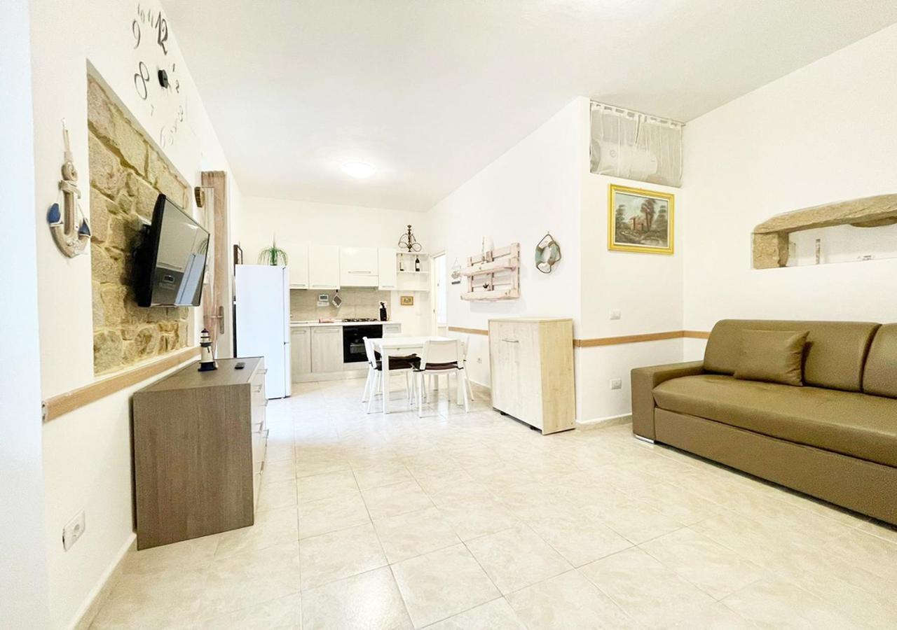 Pgs Immobiliare Srls Residenza Marino Bilocale In Centro Storico La Maddalena Lejlighed La Maddalena  Eksteriør billede